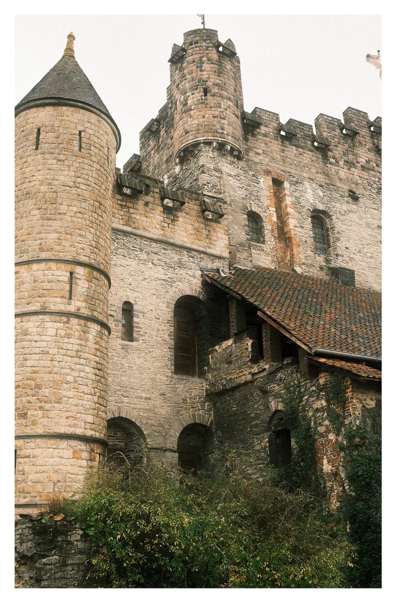 By the late 1800s the castle was close to ruin, and most of what you see was restored between 1893 and 1907. Knowing that didn't make it any less impressive.