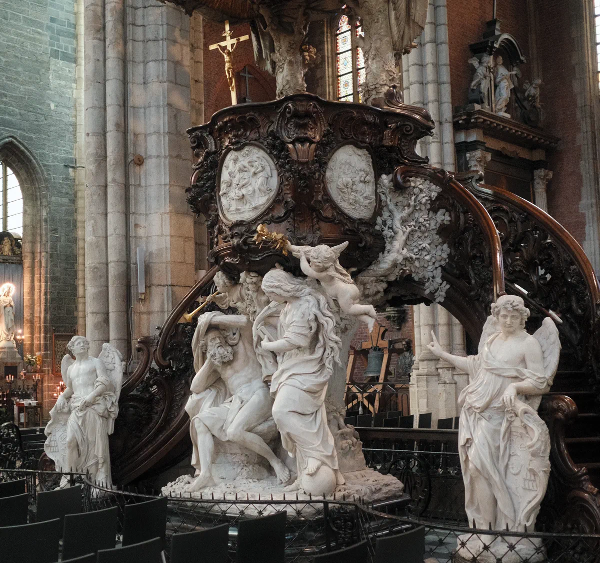 Emperor Charles V was baptised in St Bavo's in 1500.