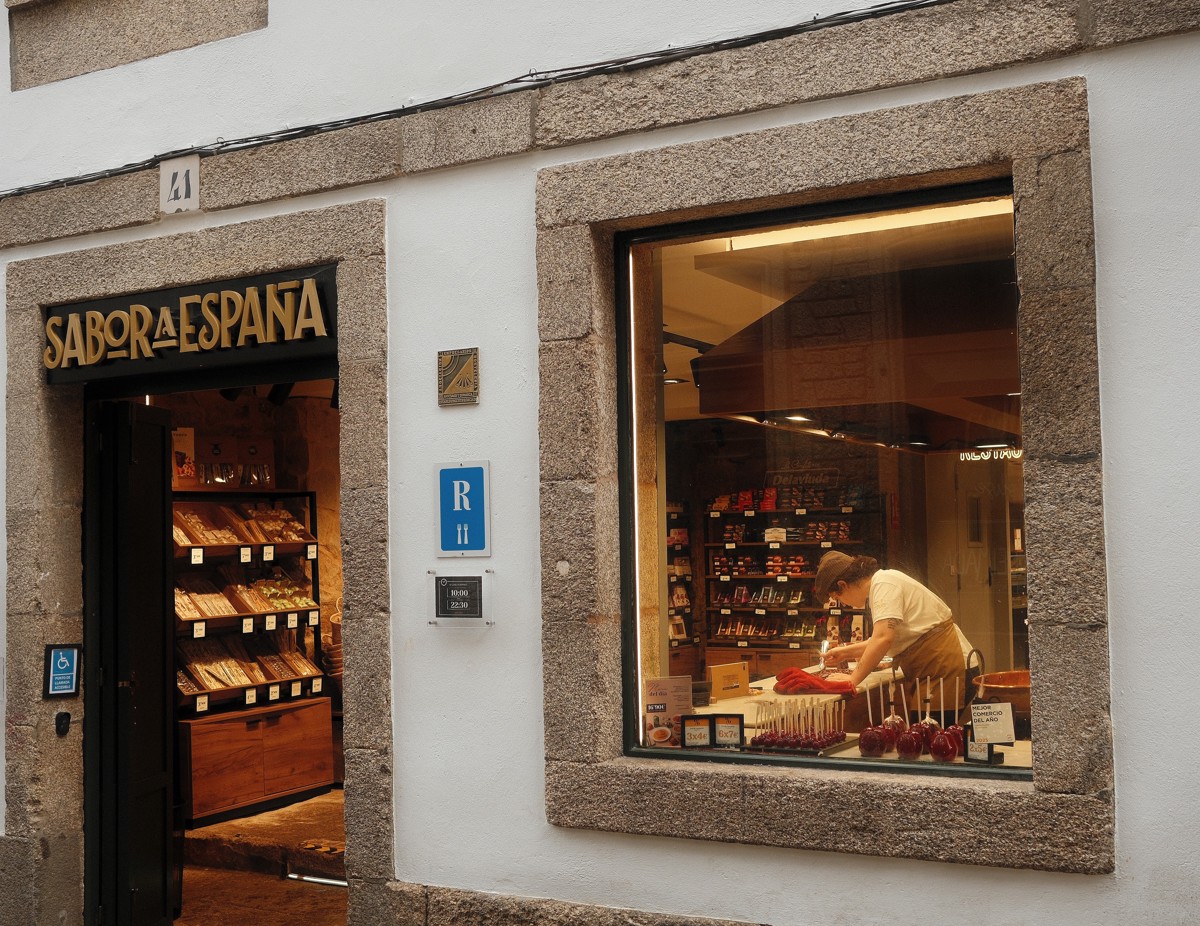 Santiago de Compostela, Porto & Galicia